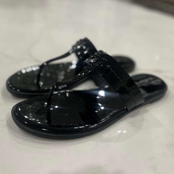 Tory Burch Everly Patent Sandal Mini - Picture 2 of 5